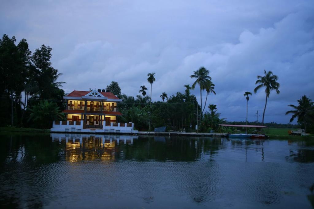 Mango Kerala Homes Kumarakom Ngoại thất bức ảnh